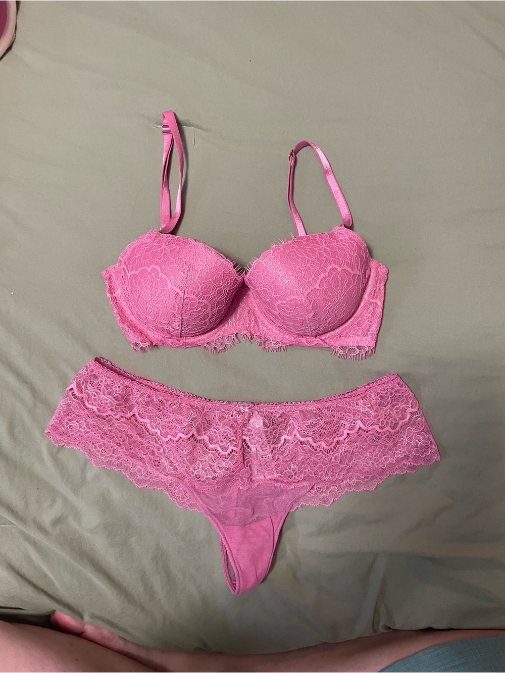 Victoria's Secret Pink Lace Push-Up Bra & Lace Thong Set